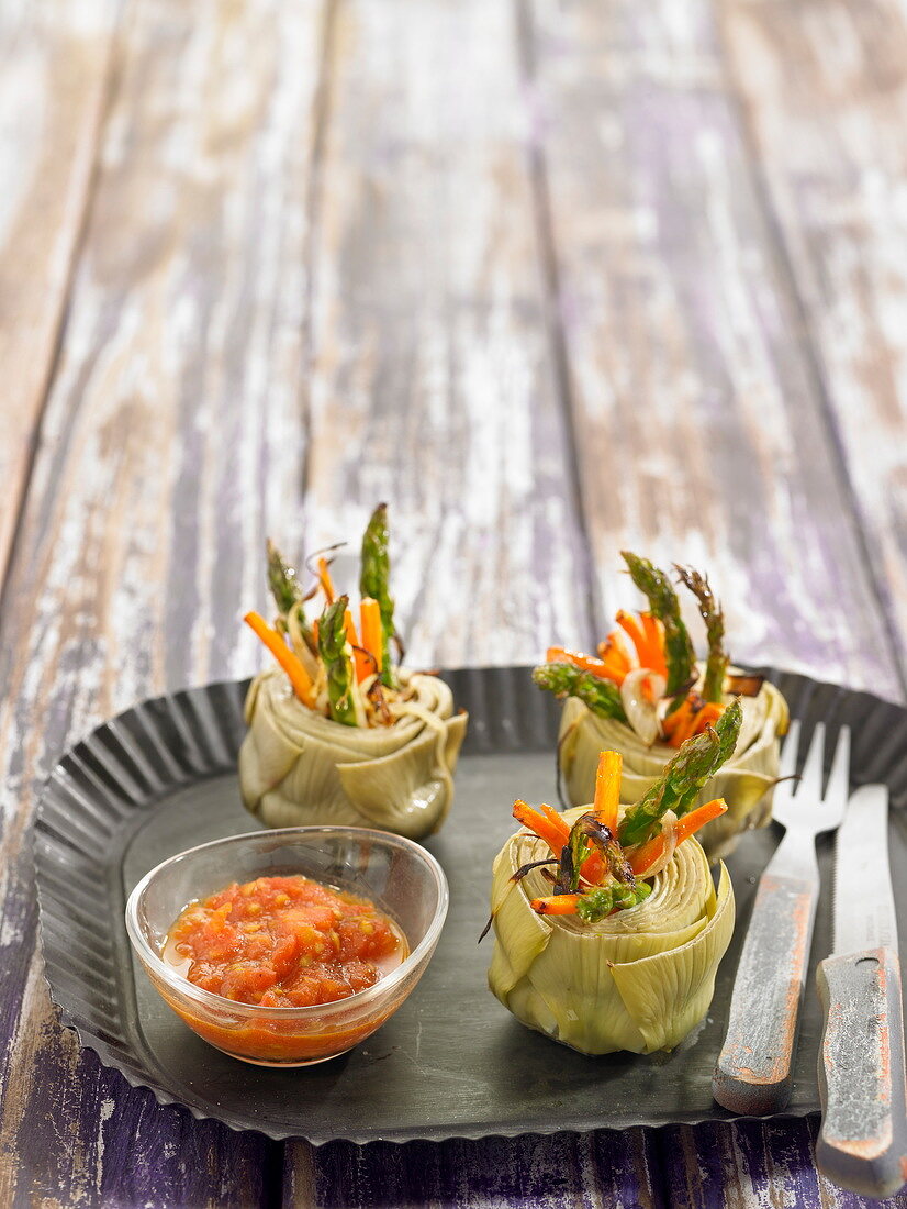 Artichokes stuffed with vegetables