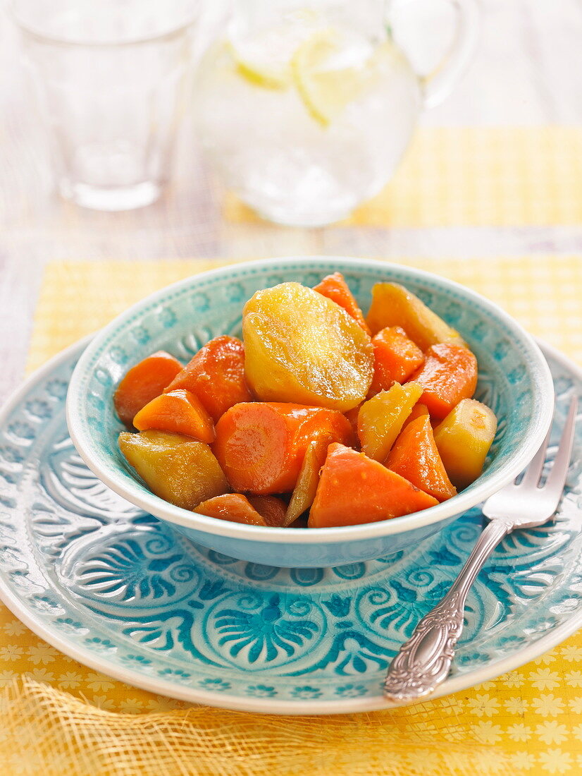 Sautierte Karotten und Pastinaken