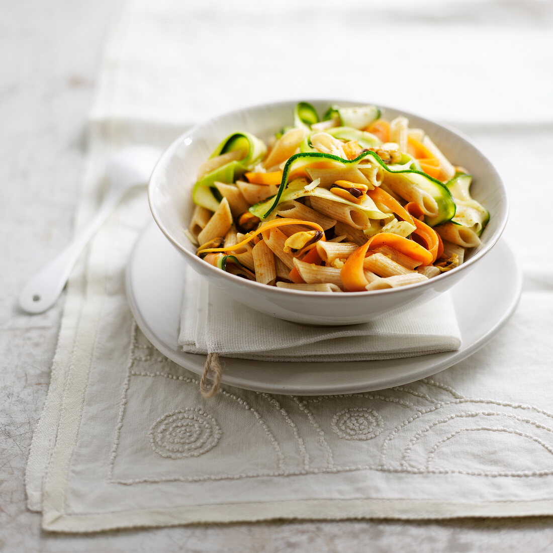Penne, mussel and vegetable wok
