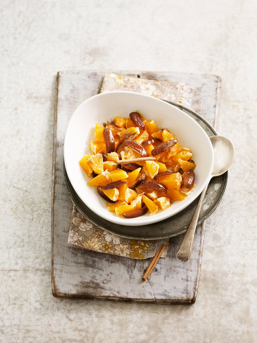 Date and clementine salad