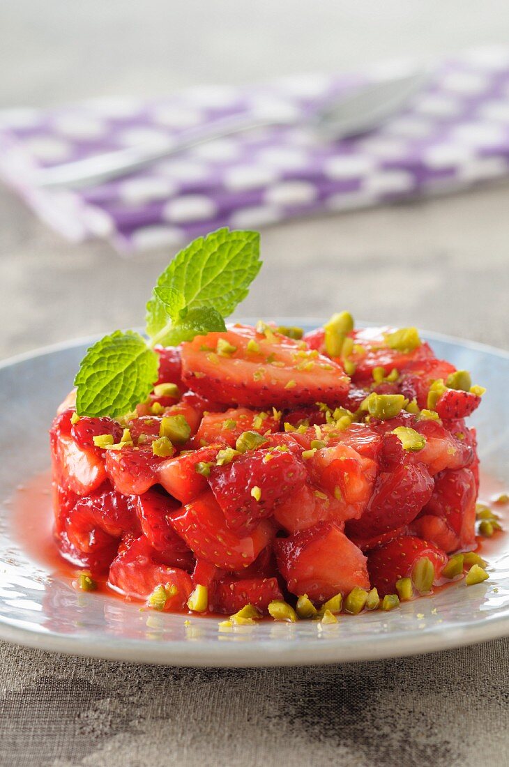 Strawberry tartare with crushed pistachios