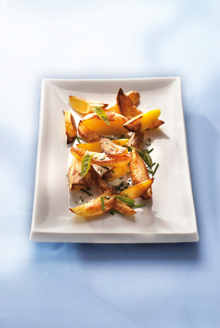 Fried potatoes with fresh herbs