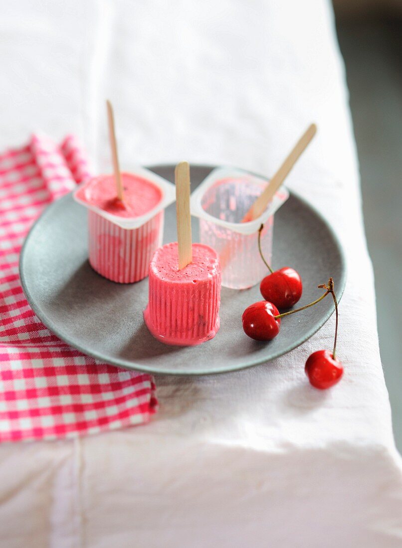 Iced cherry Petit-suisses