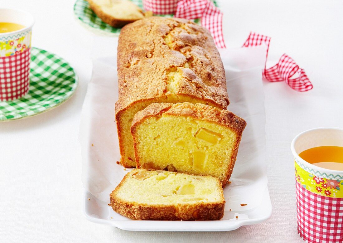 Pineapple loaf cake