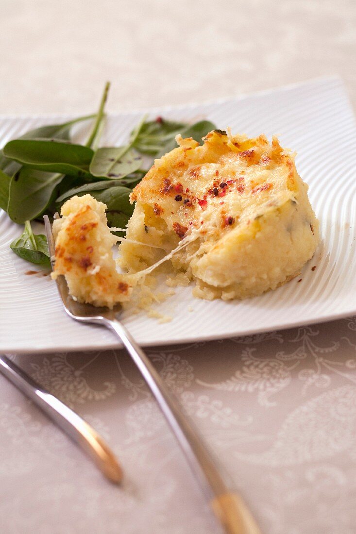 Mozzarella and potato grilled mash