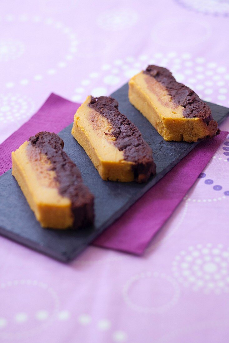 Schokoladen-Butternusskürbis-Kuchen mit Ahornsirup