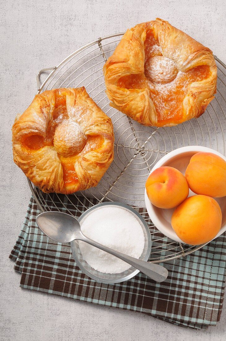 Apricot flaky pastry pies