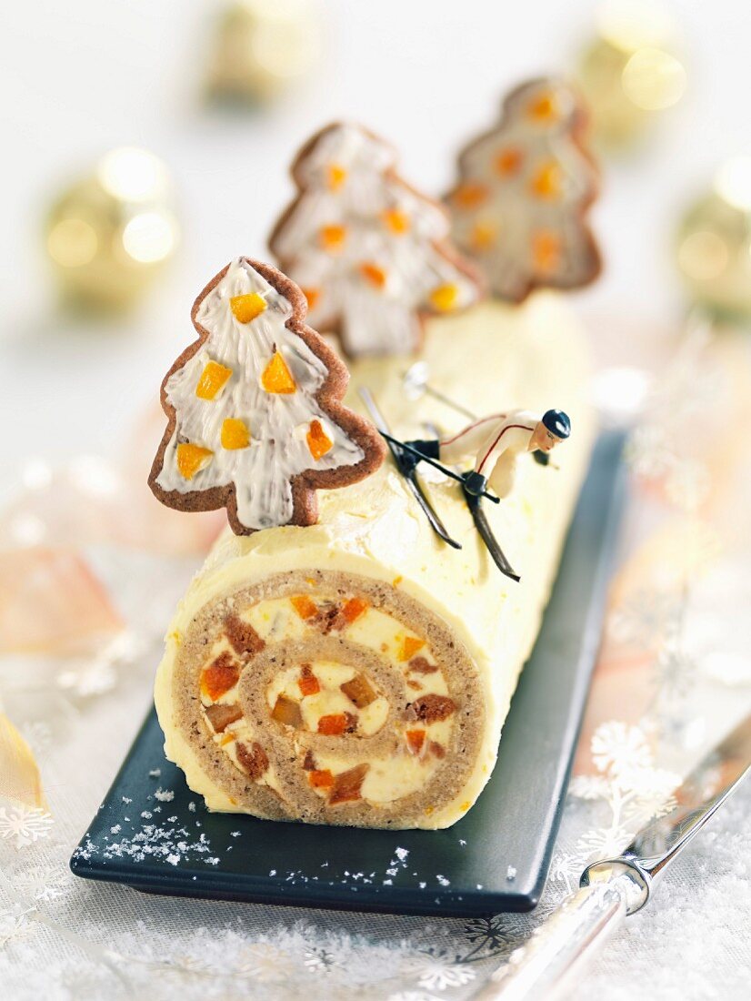 Clementine-Speculos ginger biscuit Christmas log cake