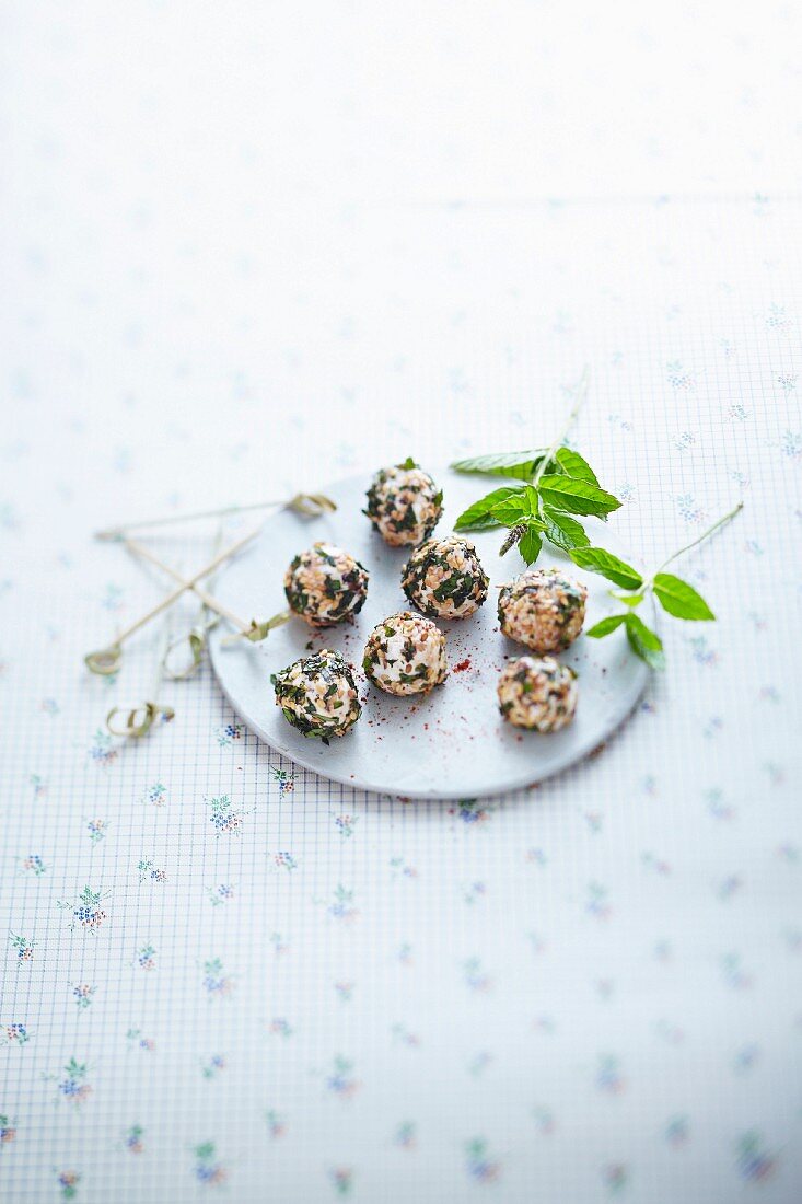 Mint and sesame seed goat's cheese balls