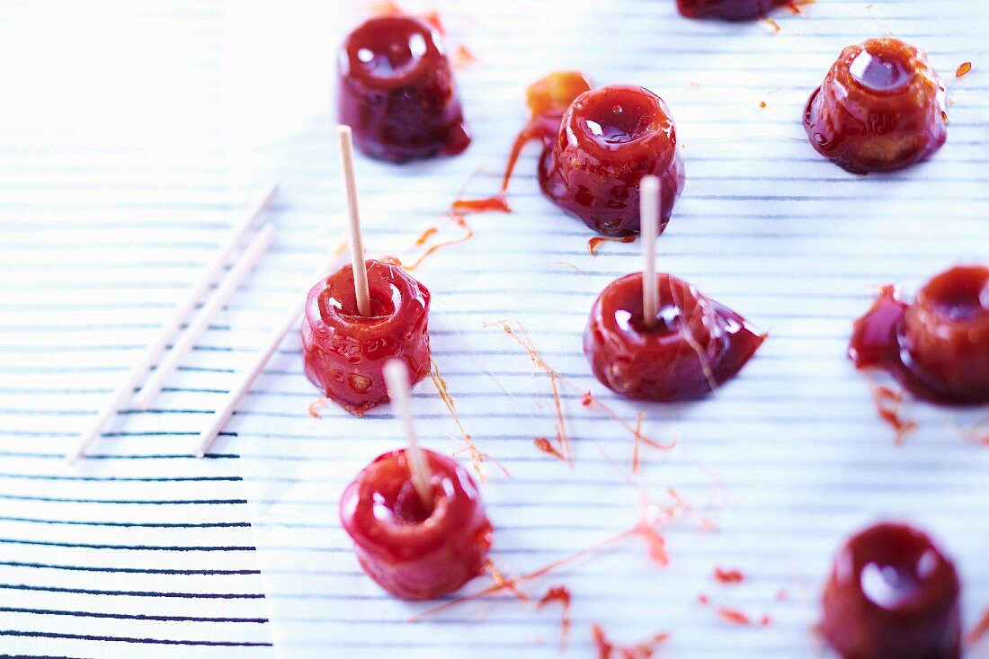 Toffee apple-style Cannelés