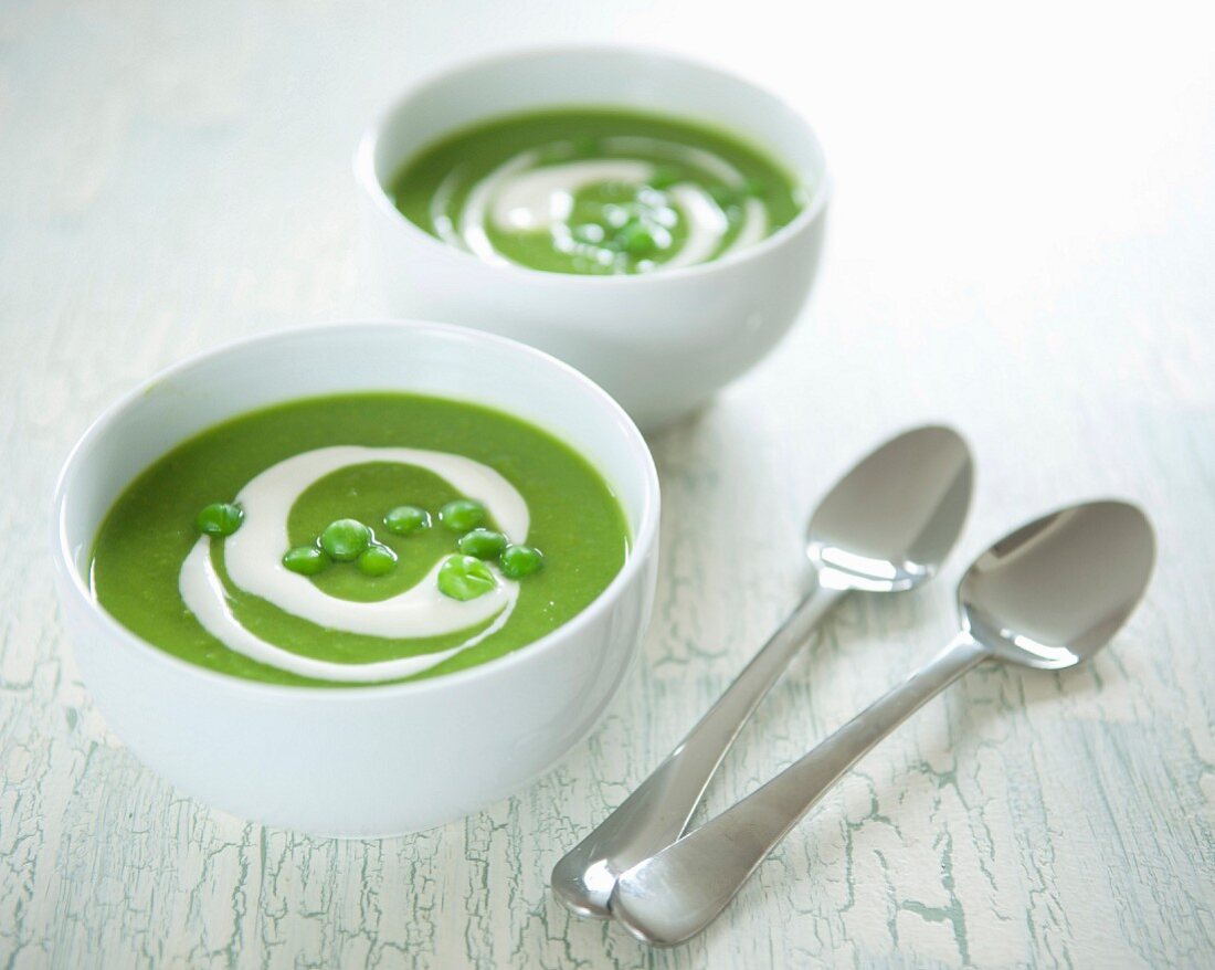 Creamed pea soup