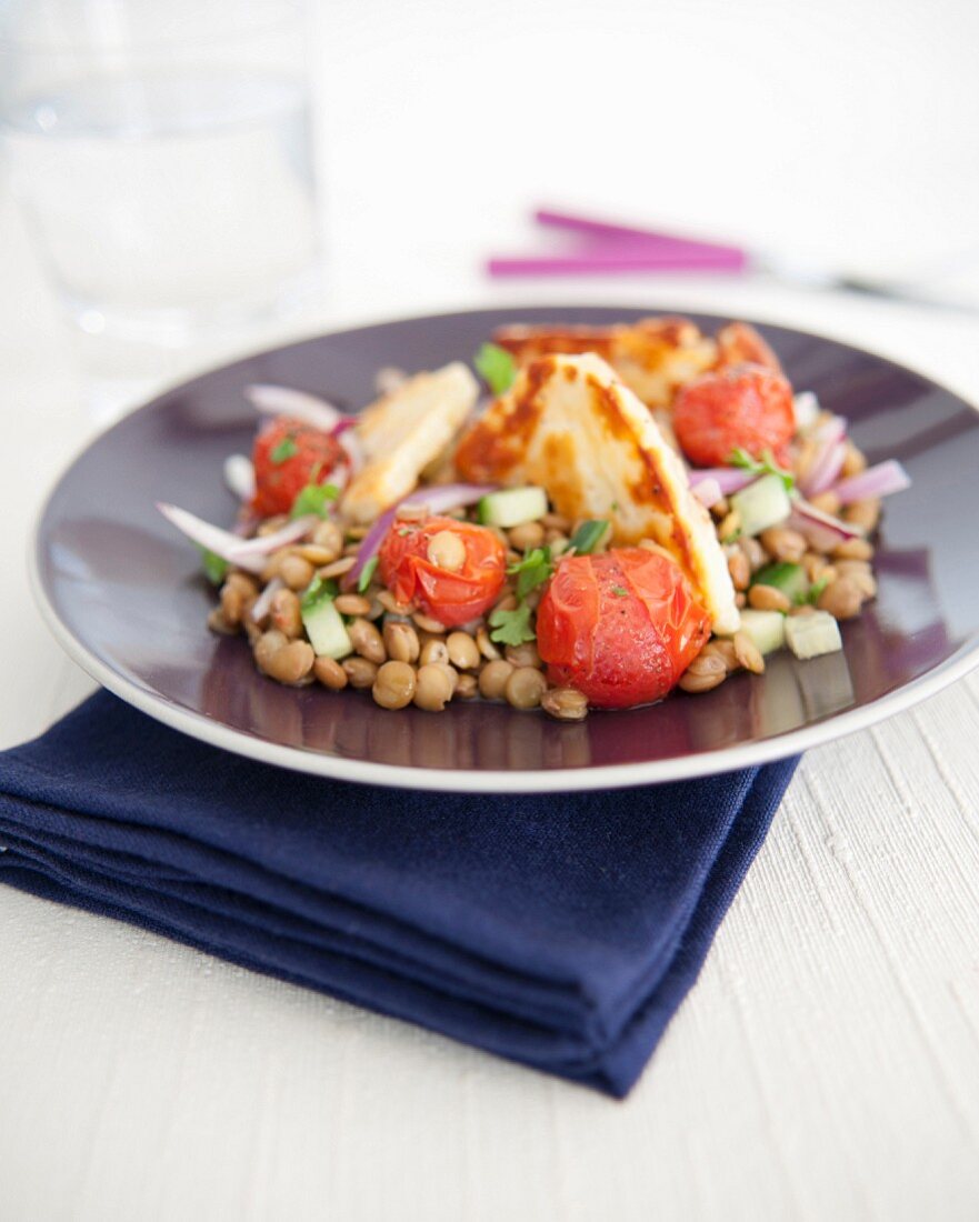 Blond lentil,tomato and grilled halloumi salad