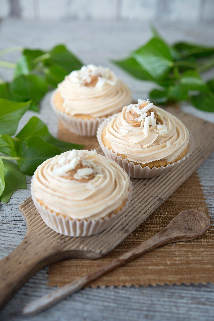 Almond and coconut cupcakes