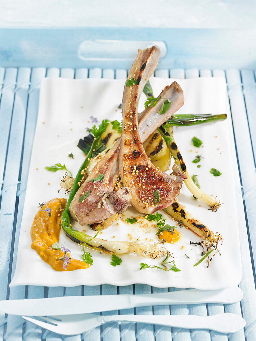 Grilled lamb chops with spring onions