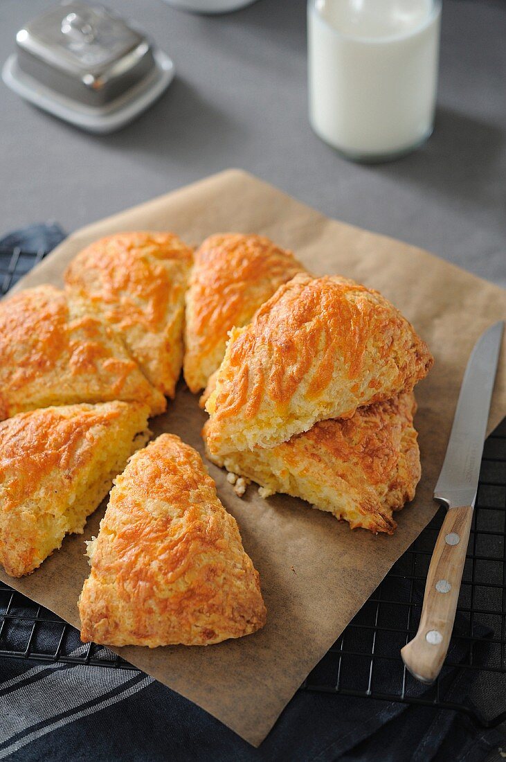 Cheddar scones