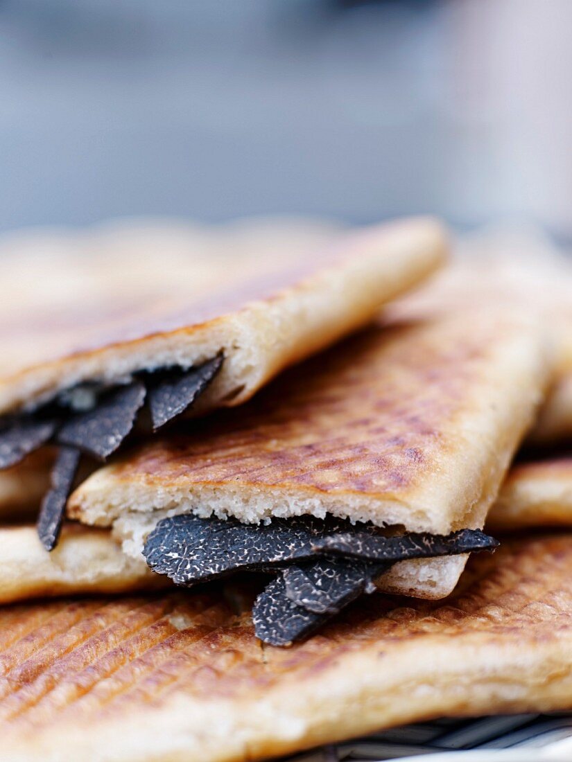 Black truffle sandwiches