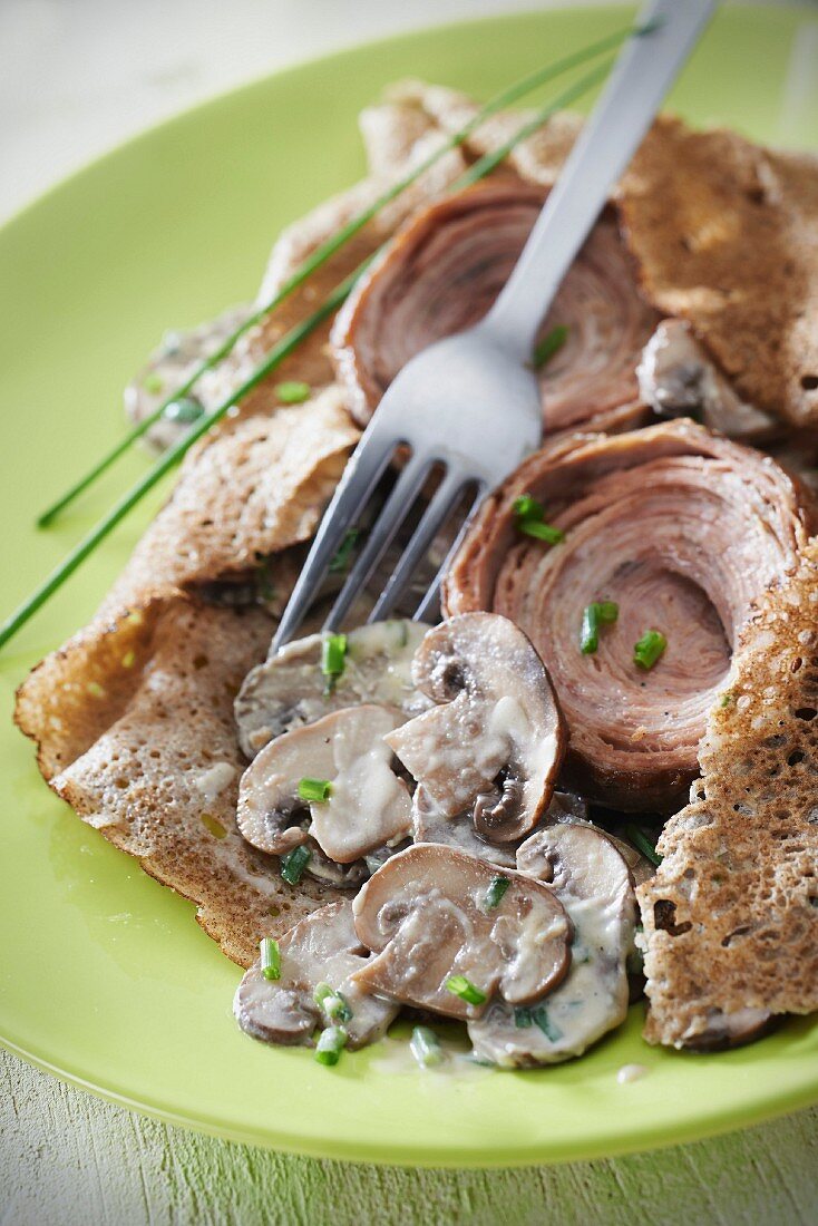 Guéméné chitterlings sausage and mushroom buckwheat galette