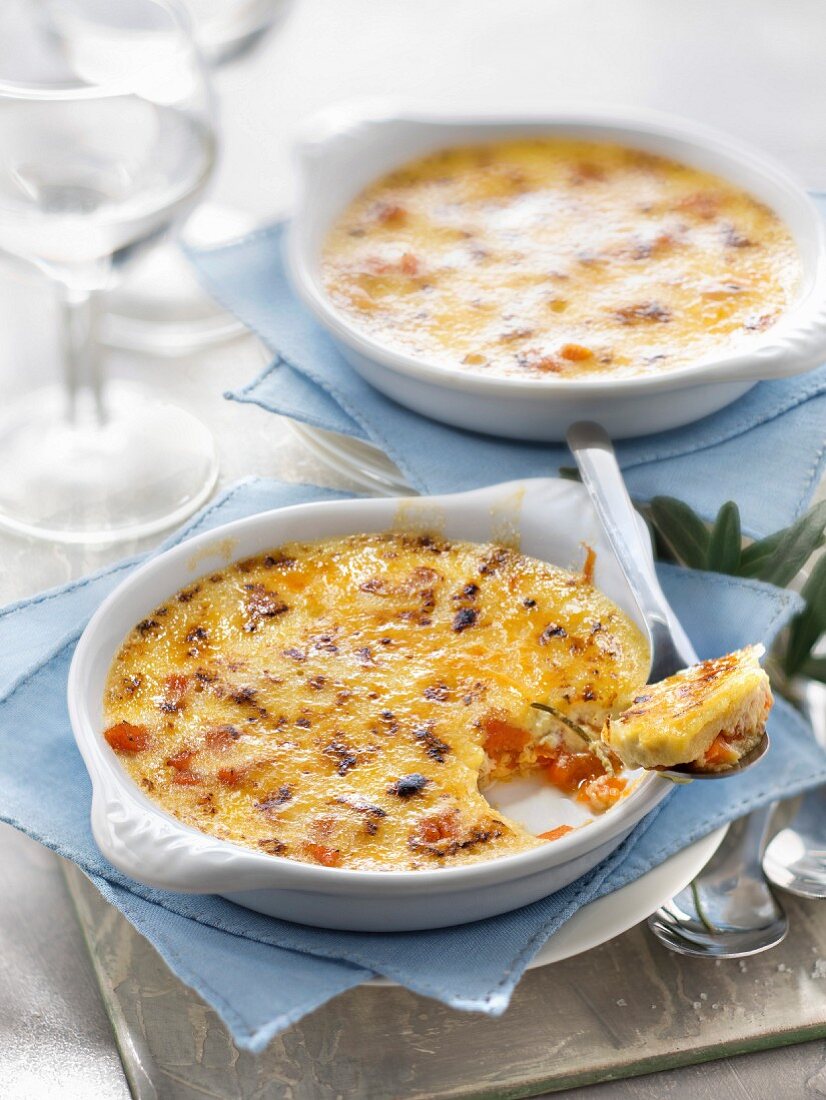 Creme brulée mit Butternusskürbis und Rosmarin