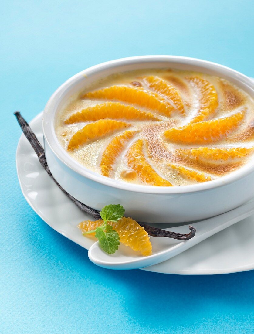 Vanilla-flavored citrus fruit gratin