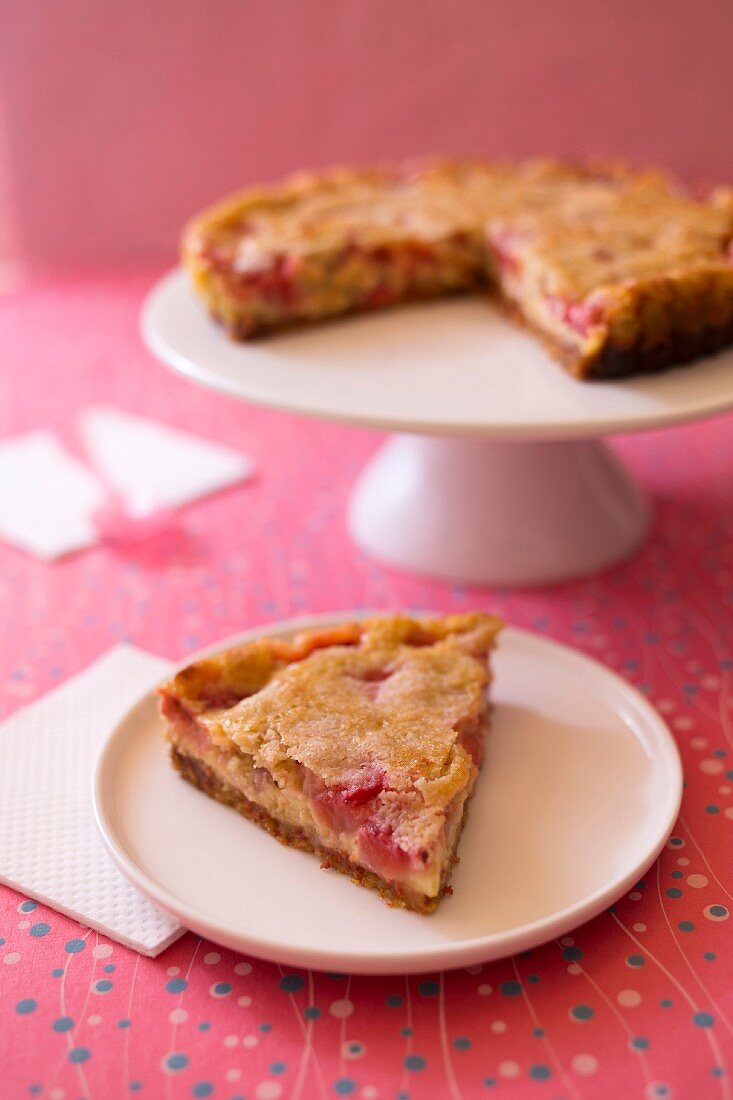 Strawberry-lemon lactose-free pie