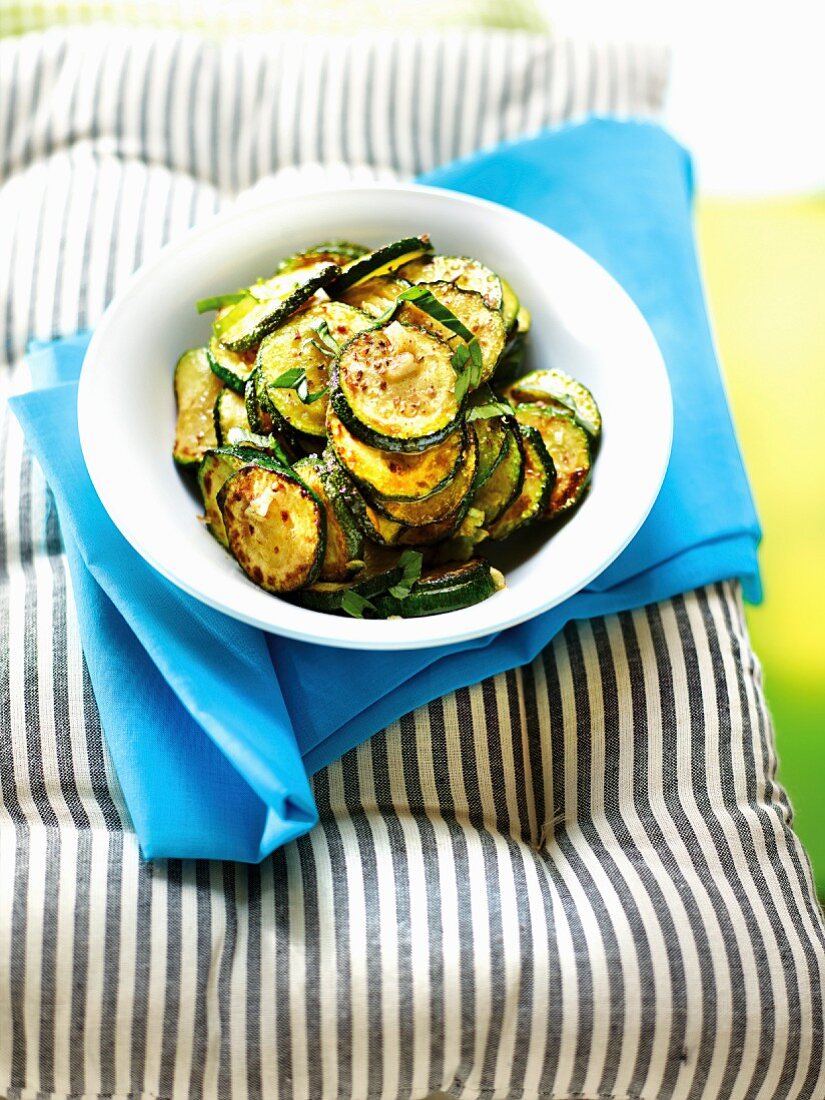 Mediterranean-style courgettes
