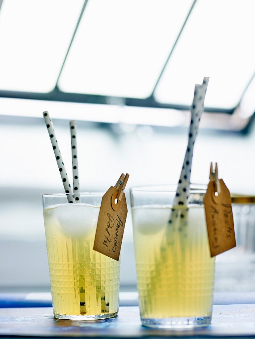 Pastis, pineapple skin juice and fizzy water cocktail