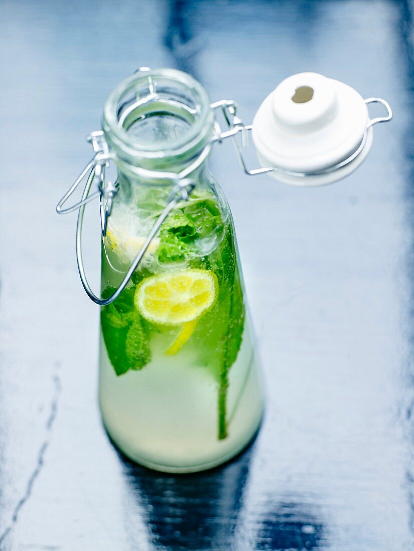 Lemon and mint detox water