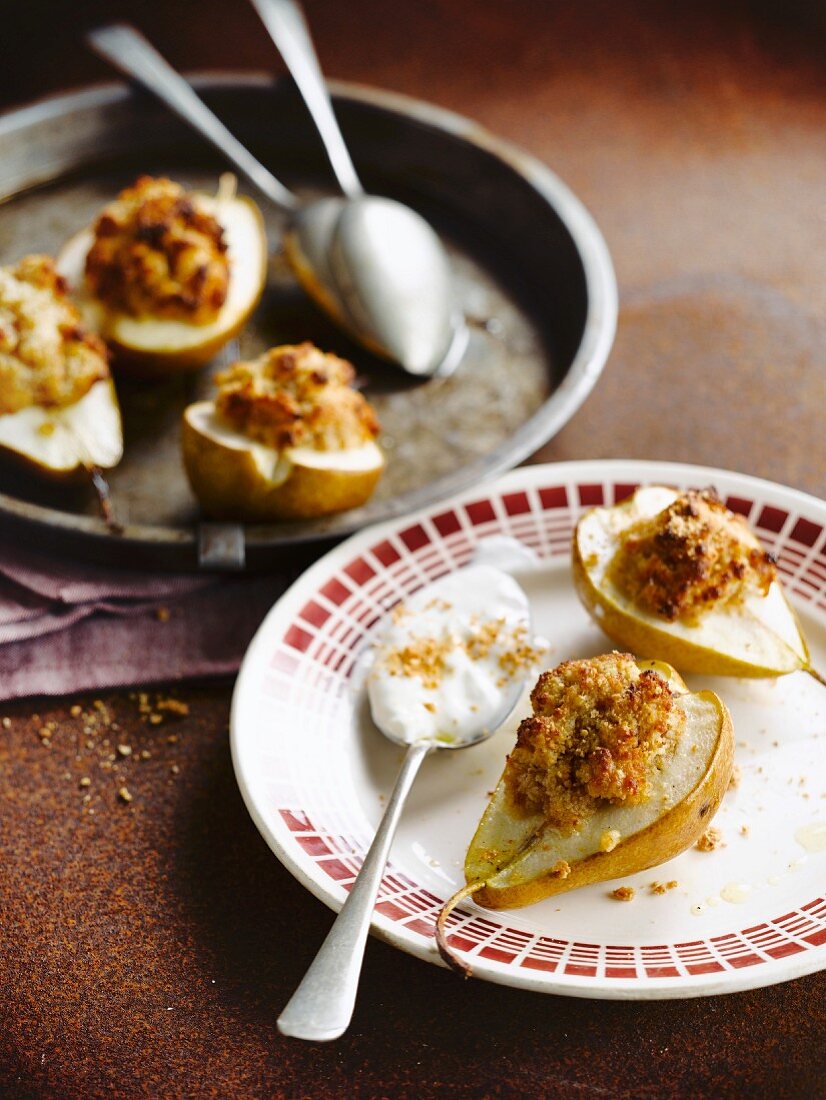 Pears with almond stuffing