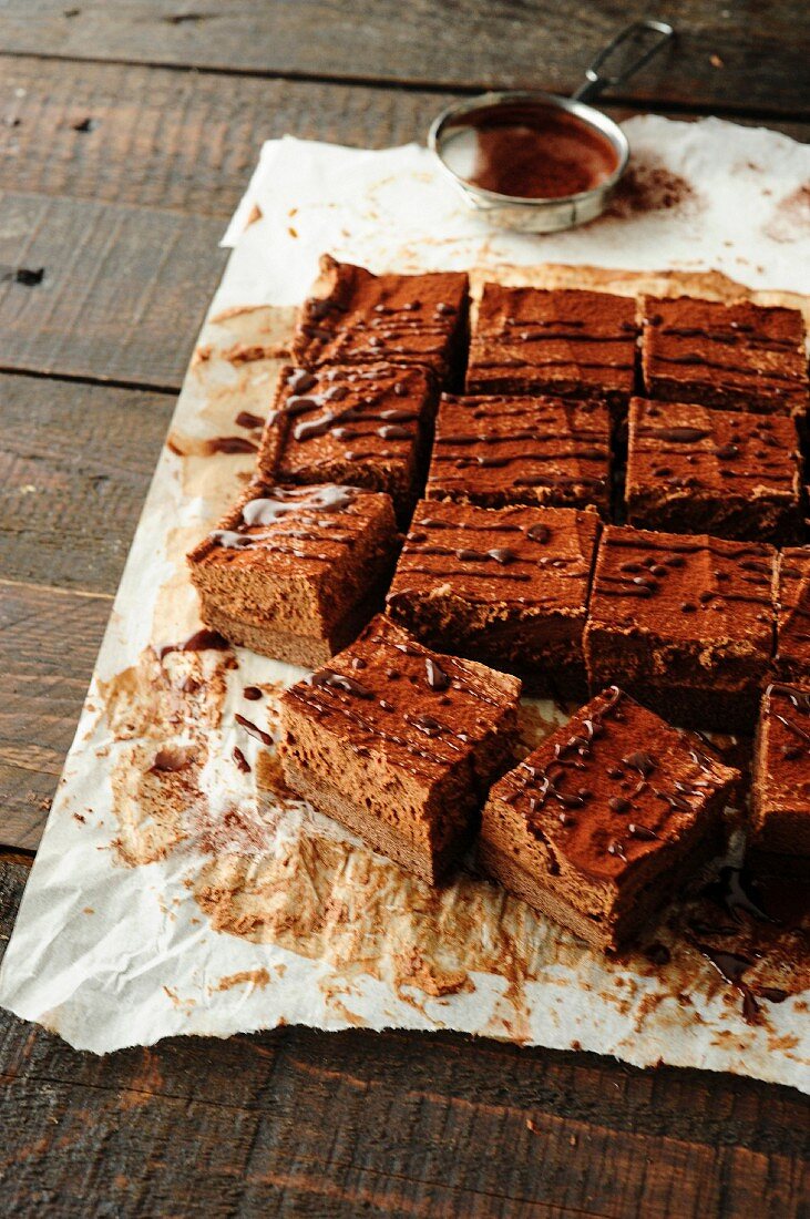 Chocolate mousse cakes