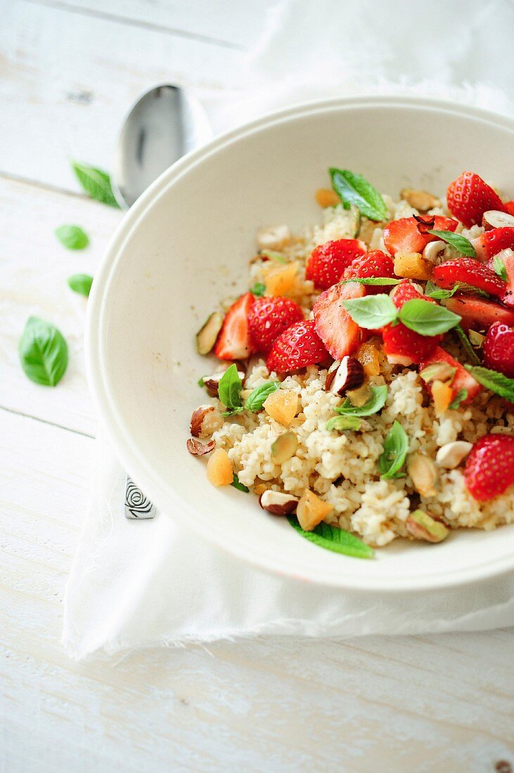 Bulgur with nuts and strawberries