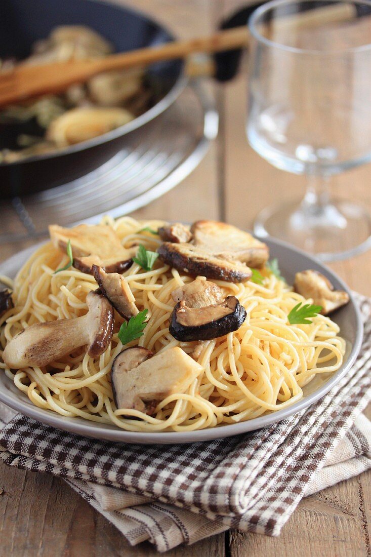 Spaghettis with ceps