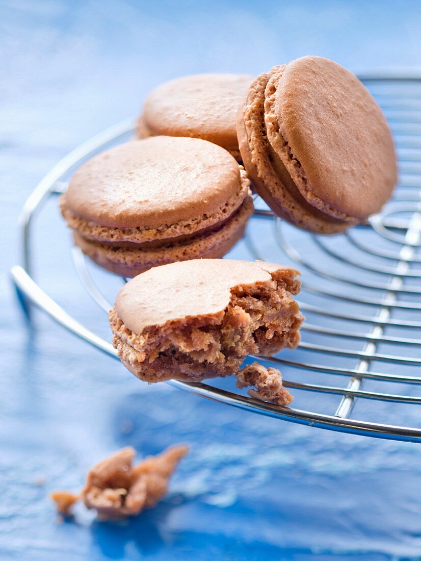 Macaroons with cappuccino