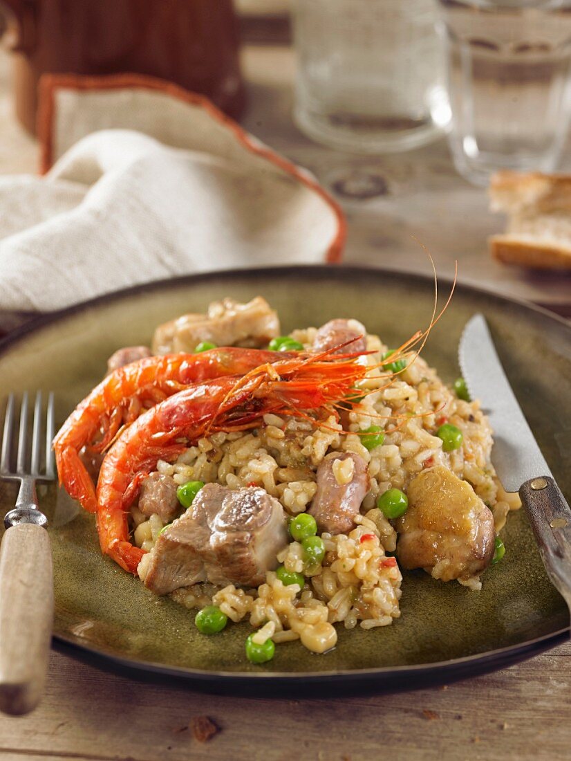 Risotto 'Land und Meer' mit Fleisch und Meeresfrüchten