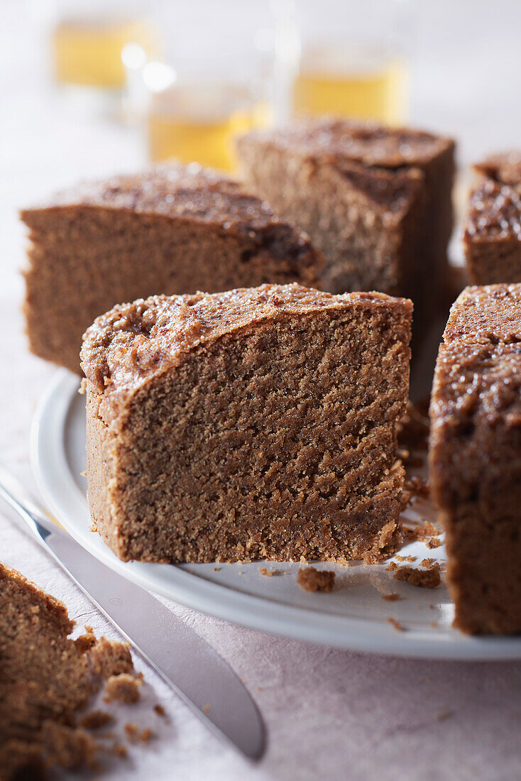 Glutenfreier Kastanien-Nuss-Kuchen (vegetarisch)