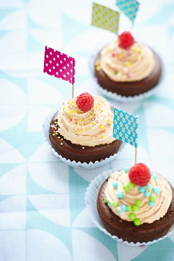 Chocolate and raspberry cupcakes