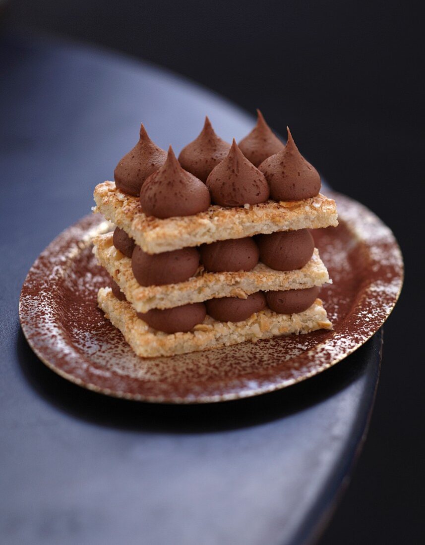 Dacquoise mit Giandujaschokolade