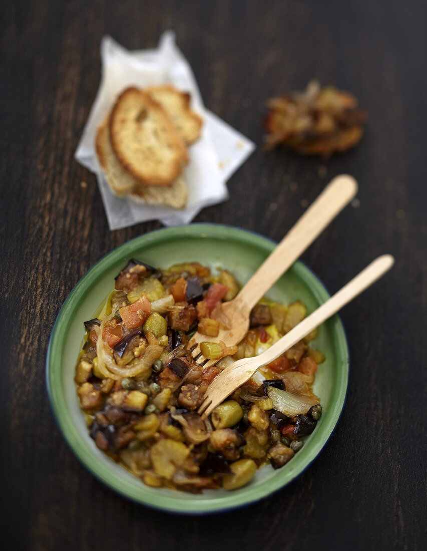 Caponata (süß-saures Gemüsegericht aus Sizilien)