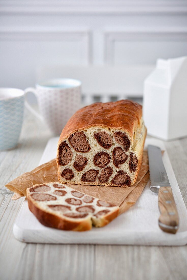 'Leopard print' white bread