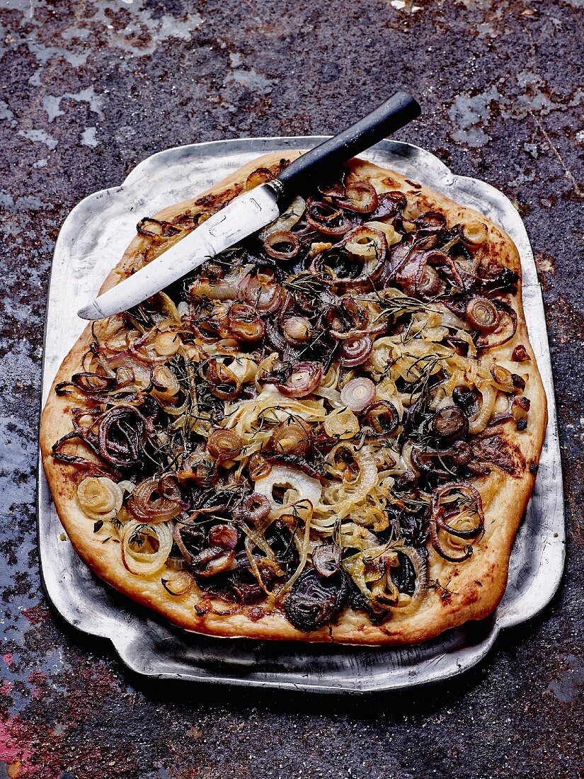 Onion pizza