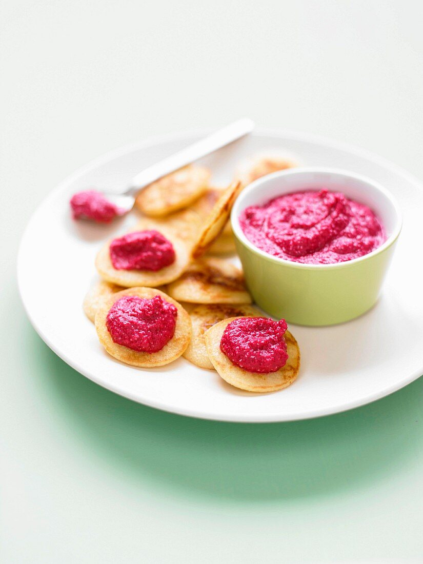 Mini blinis with creamed beetroot