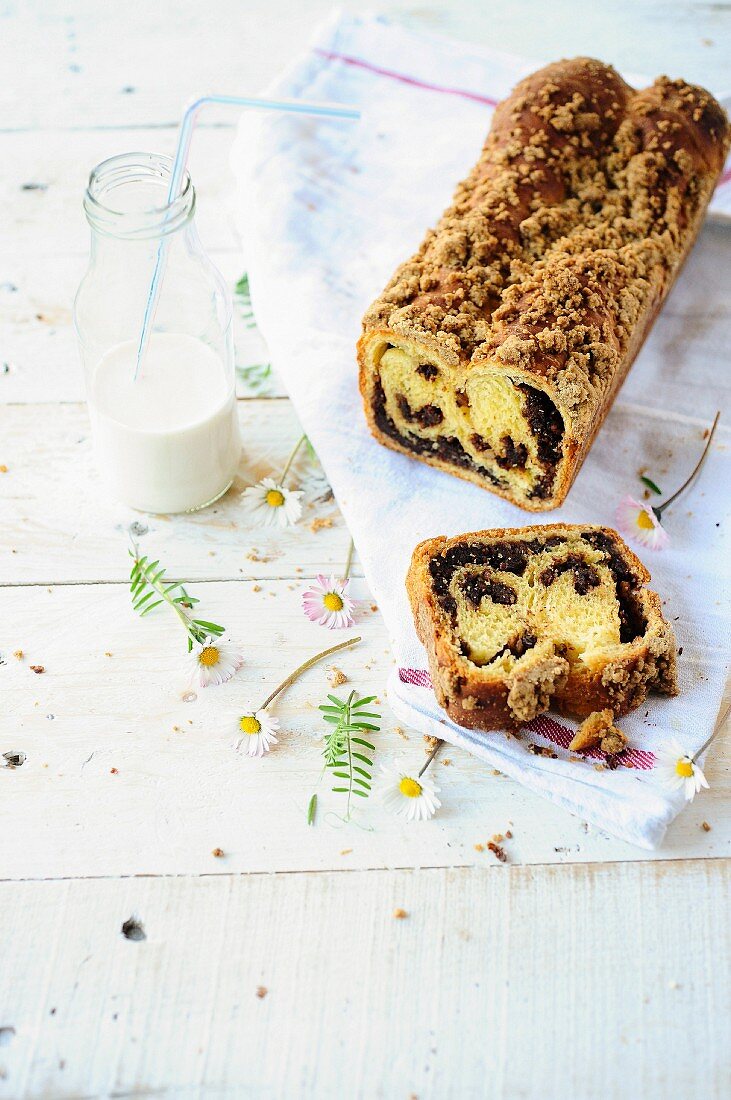 Babka, Polish chocolate streusel brioche