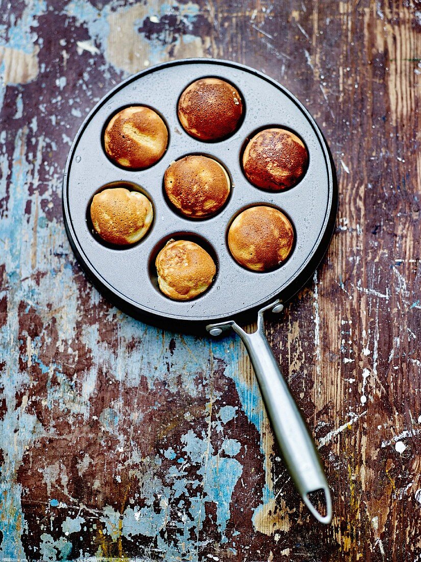 Ebelskivers, Danish crêpe balls in a muffin mold