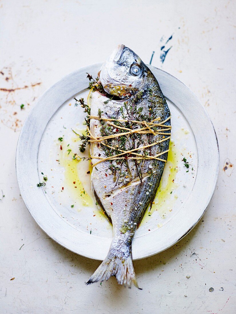 Sea bream stuffed with lemon and thyme
