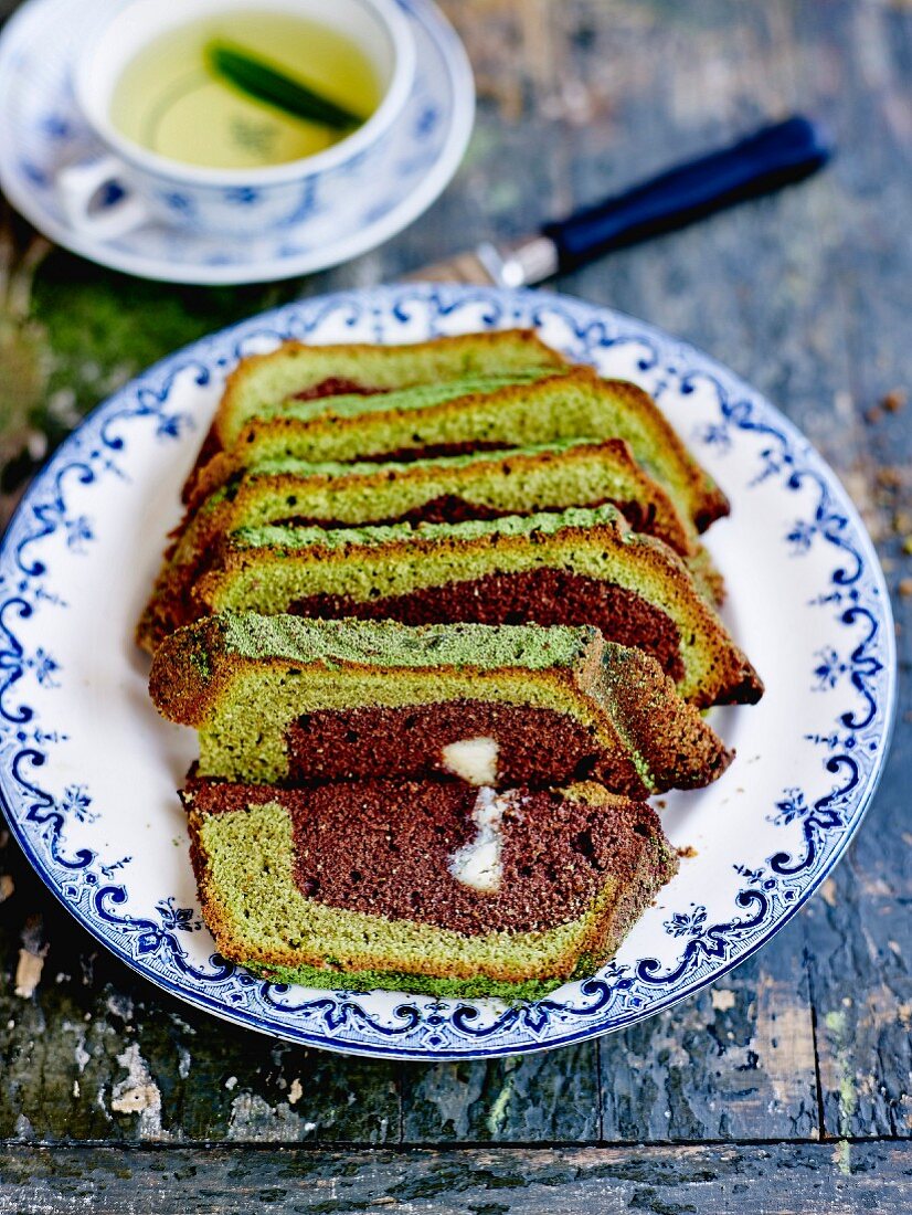 Green tea and cocoa marble cake with a white chocolate center