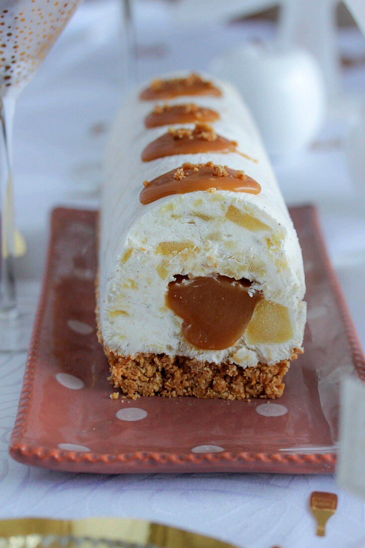Salted butter caramel and pear log cake