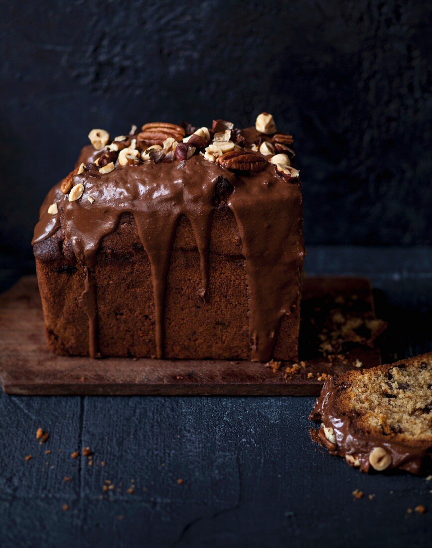 Fruit cake with praline and milk chocolate topping