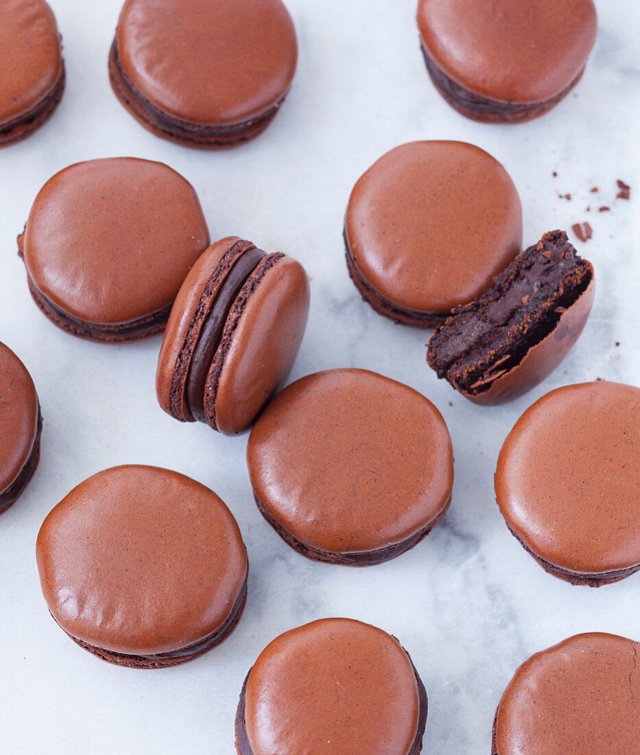 Dark chocolate Macarons