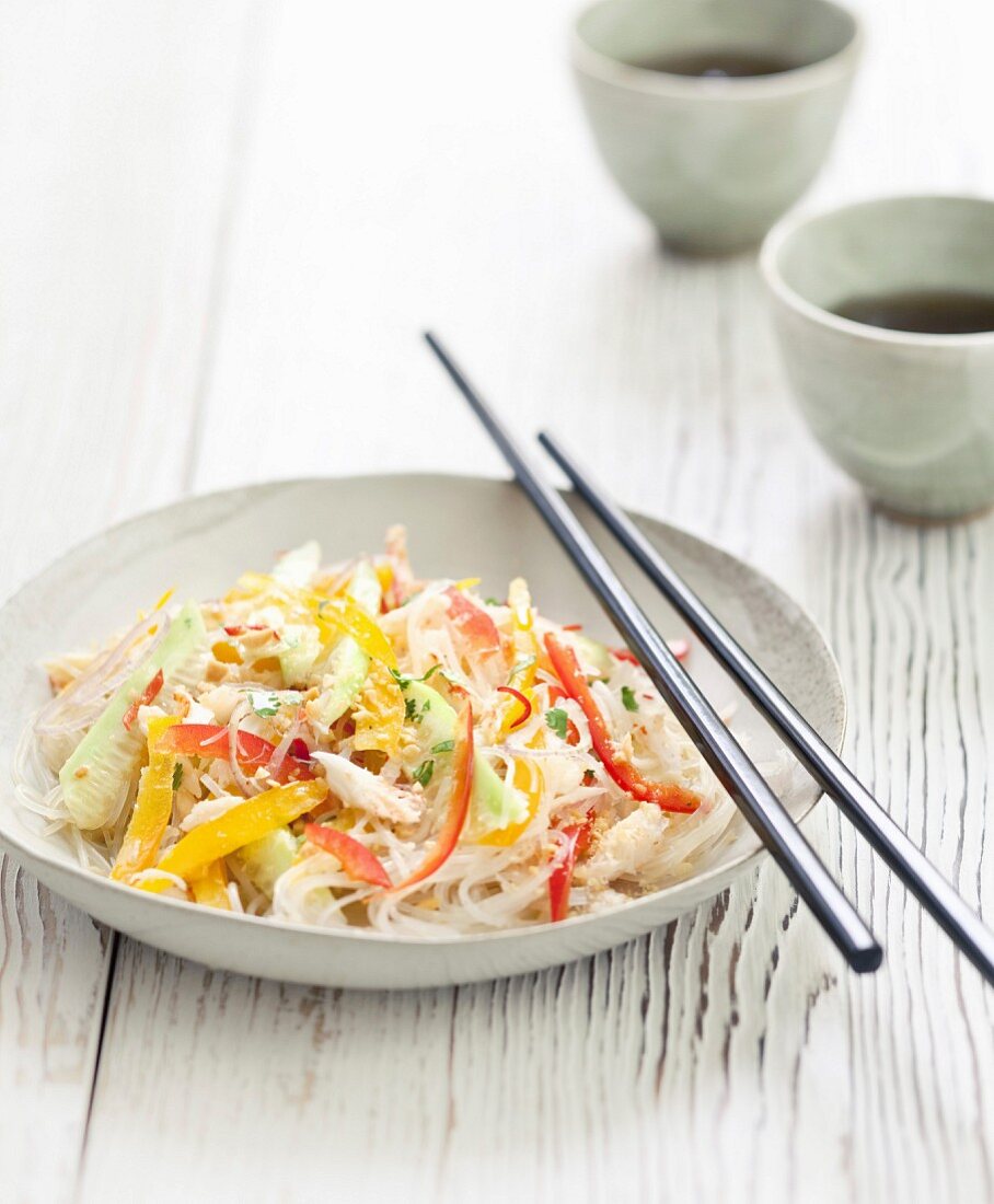 Crab meat, cucumber and red and yellow pepper bo-bun