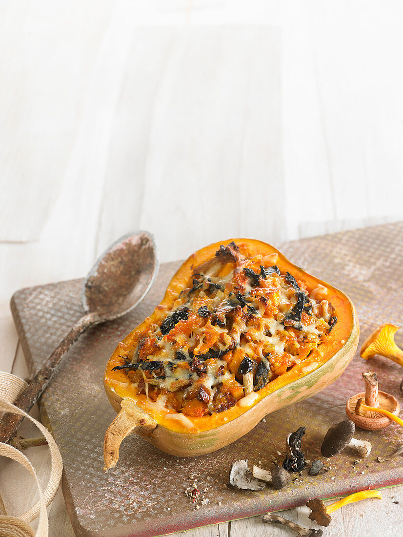 Baked and grilled squash stuffed with mushrooms