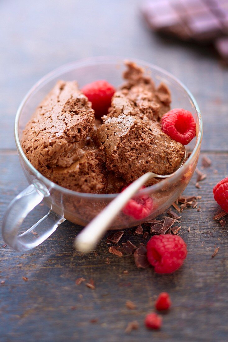 Chocolate mousse with fresh raspberries